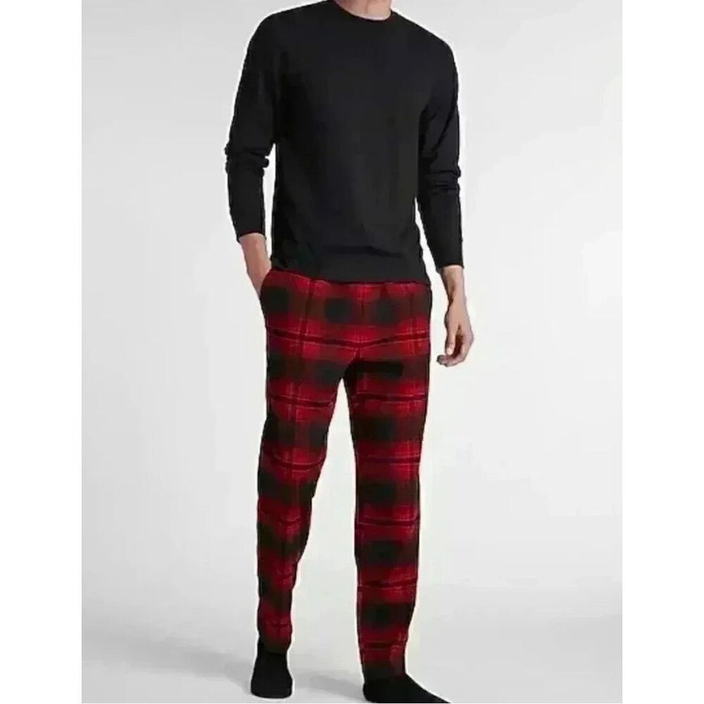 ✨Express Mens Zig Zag Pajama Set✨